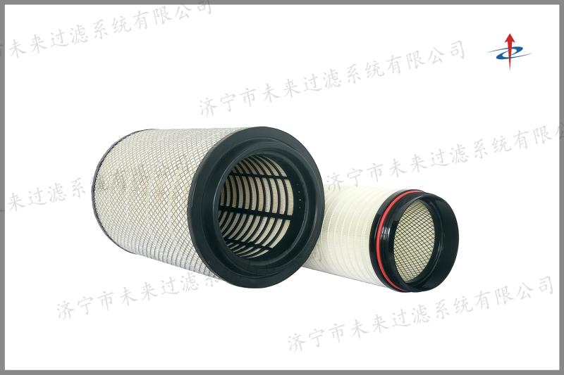 乘用车完美在线官网的形状有扁圆或椭圆及平板式，滤材料为滤纸或非织造布，滤芯端盖有金属或聚氨脂的，外壳材料为金属或塑料